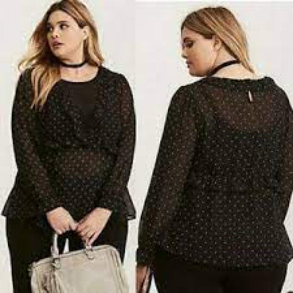 Torrid White Dot Chiffon Ruffle Tie Blouse in Size 3/3x